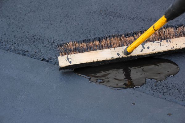 Driveway Asphalt Sealing in New Orleans